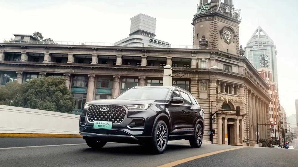 Chery начнет с гибрида. Компания назвала сроки появления новинок в России