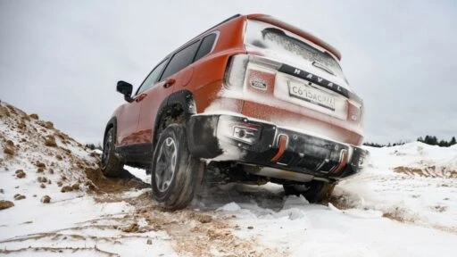 Haval Dargo X сбоку сзади бездорожье