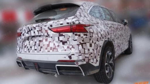 Haval B11 сзади сбоку
