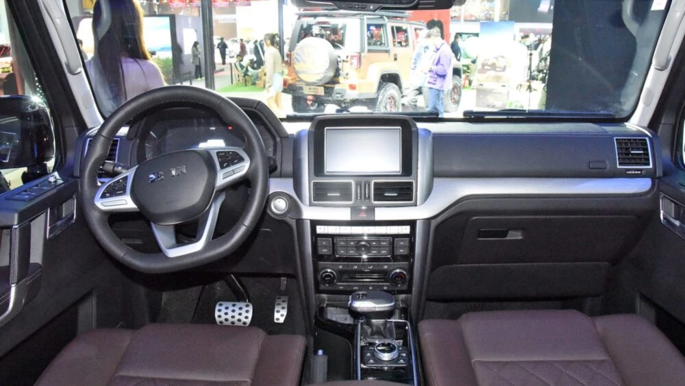 BAIC BJ80 салон интерьер