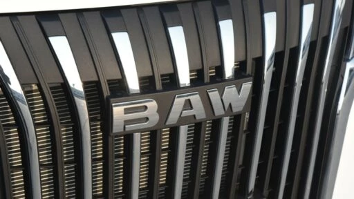 BAW логотип минивэн Ace M7