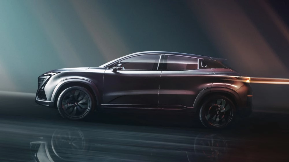 Самая мощная версия Changan Uni-T появилась в России. Пока в одном экземпляре Самая мощная версия Changan Uni-T сбоку