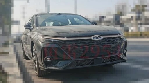 экспортная версия Chery Arrizo 8 спереди сбоку
