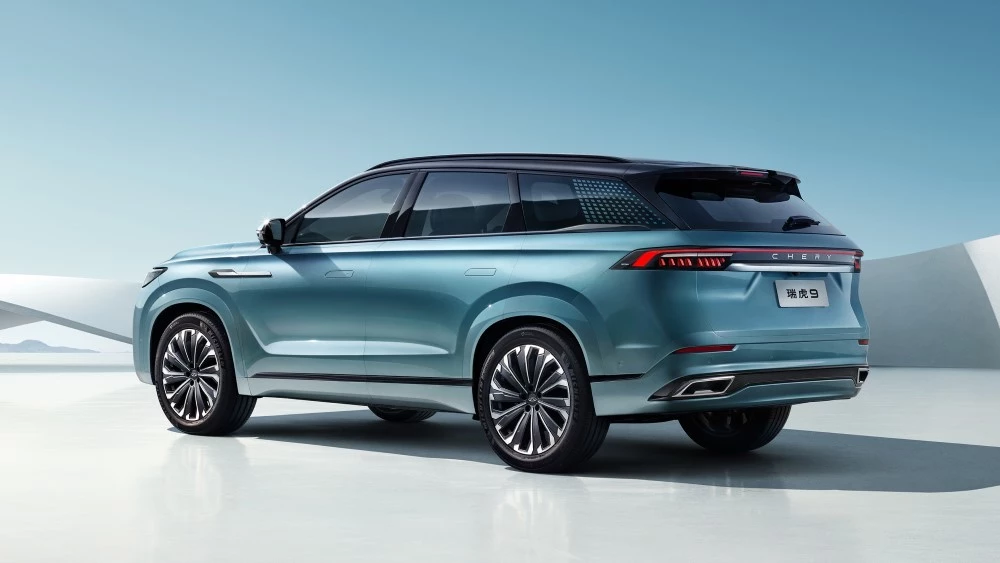 Chery Tiggo 9 сбоку сзади