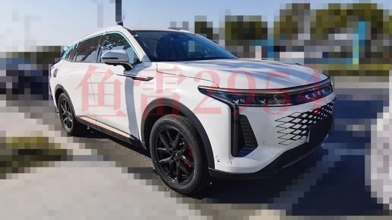 экспортный Exeed Yaoguang для экспортных рынков сбоку спереди