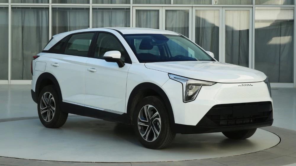 Haval A07 сбоку спереди гибридный Ruge