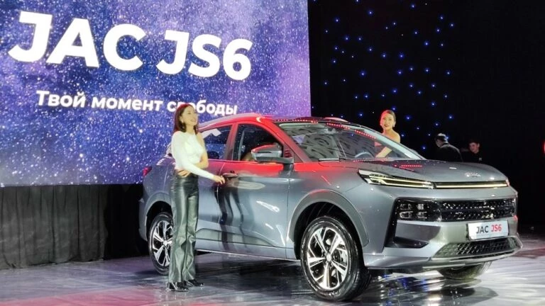 JAC JS6 в Казахстане спереди сбоку презентация