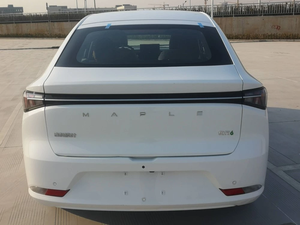 седан Livan Youxing 6 Maple 01 сзади