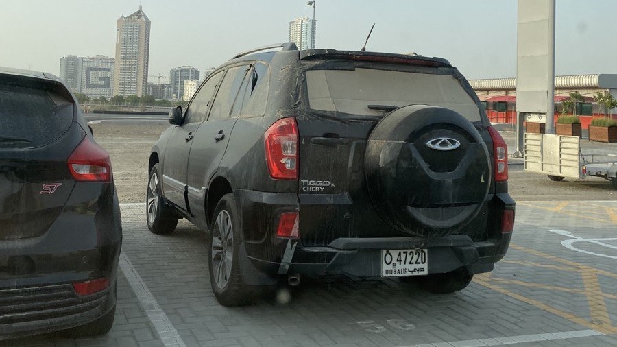 китайские автомобили Chery в Эмиратах ОАЭ Tiggo 3