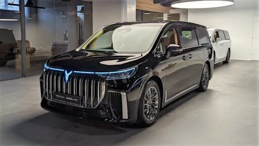 Voyah Dream минивэн шоурум