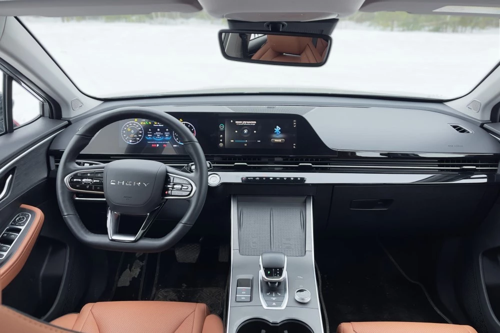 Omoda C5 тест-драйв салон интерьер