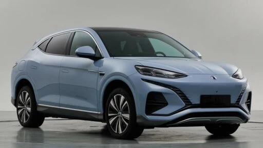 BYD Denza N7 спереди сбоку