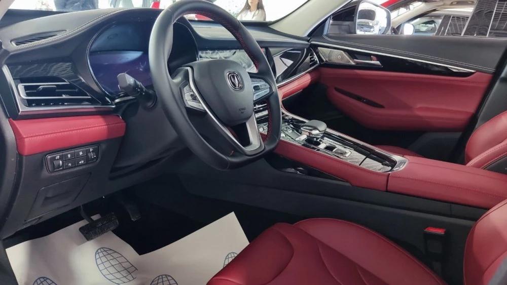 Changan CS85 Coupe салон интерьер