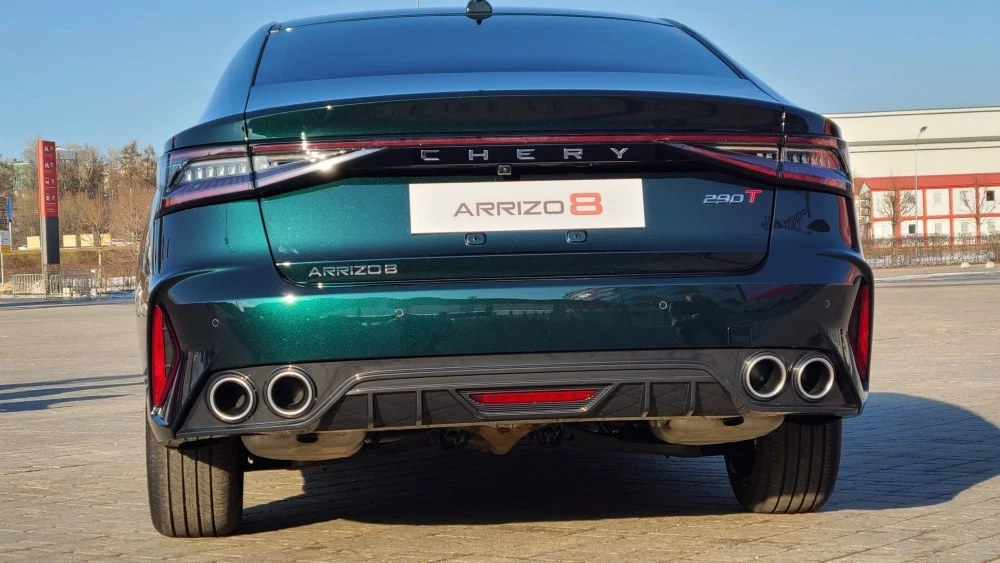 седан Chery Arrizo 8 сзади