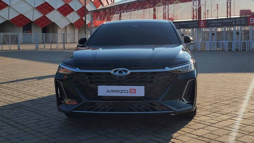 седан Chery Arrizo 8 спереди