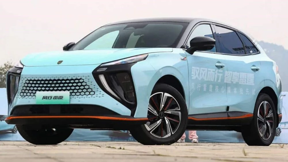 Dongfeng Forthing Thunder спереди сбоку