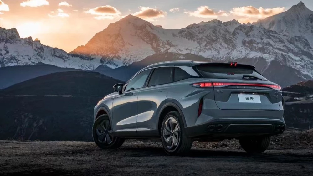 exeed RX в России сбоку сзади