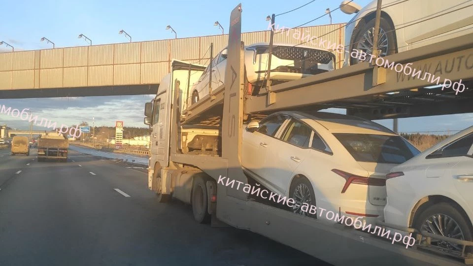 FAW Bestune B70 в Москве России на автовозе