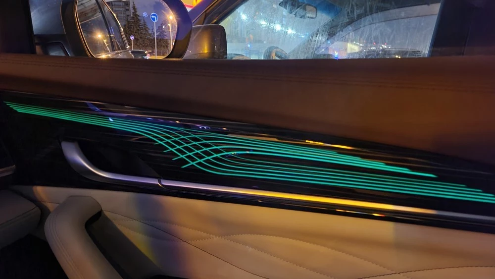 Geely Monjaro салон интерьер атмосферная подсветка