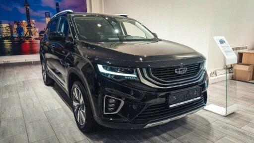 Geely Okavango спереди сбоку