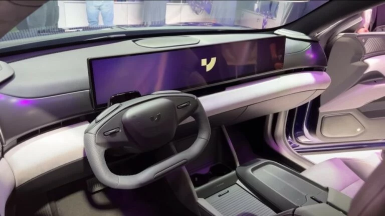 Robo-01 автосалон Шэньчжэнь салон интерьер