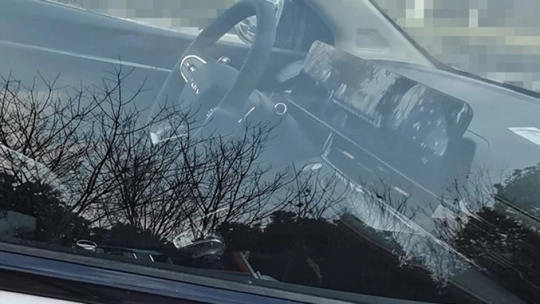 седан Omoda GT салон интерьер