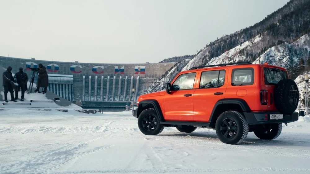 Tank 300 сзади сбоку