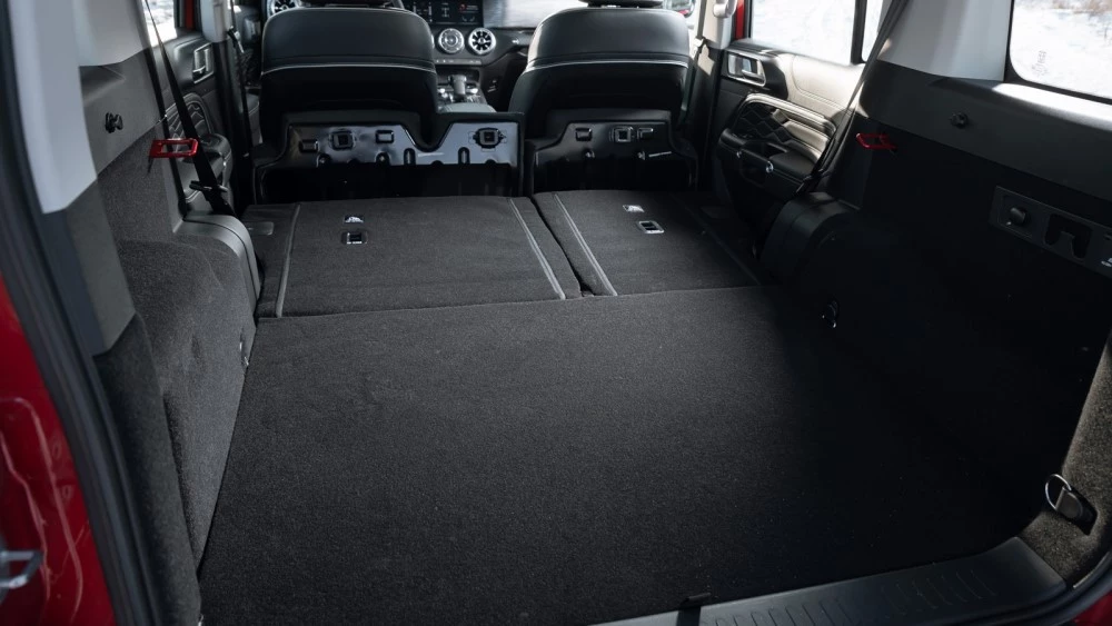 Tank 300 салон интерьер багажник сложенный второй ряд ровный пол