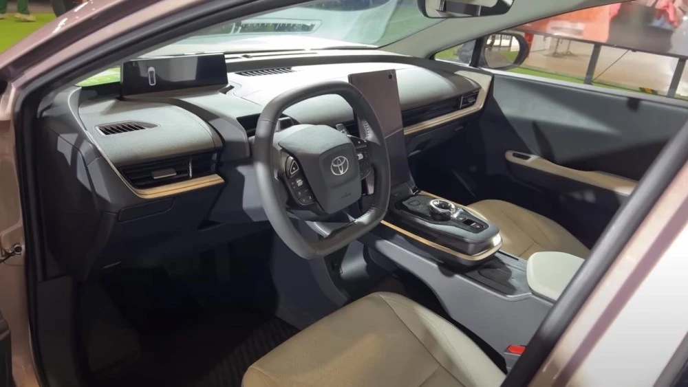 Toyota bZ3 салон интерьер Шэньчжэнь