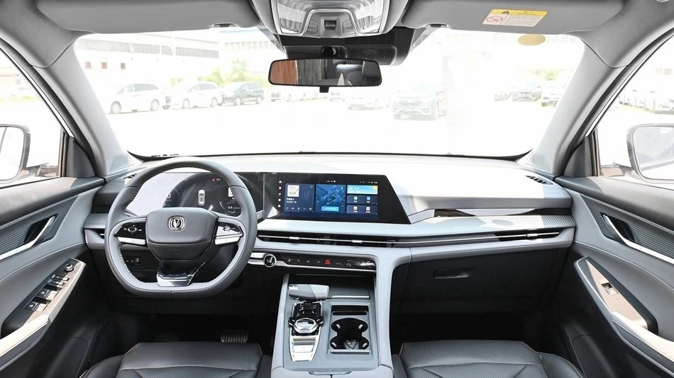 Changan CS75 Plus третьего поколения салон интерьер