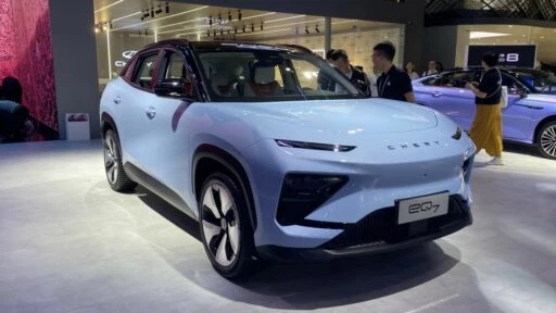 Chery EQ7 спереди сбоку