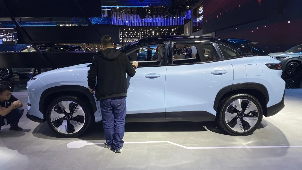 Chery EQ7 сбоку