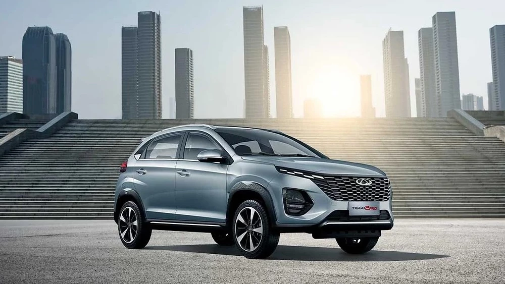 новый Chery Tiggo 2 Pro спереди сбоку