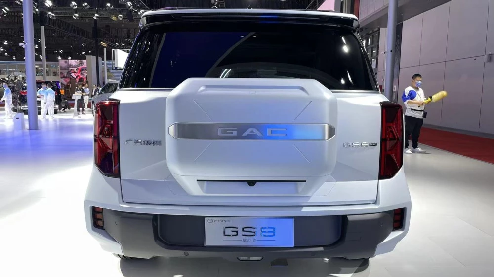 GAC GS8 спецверсия сзади