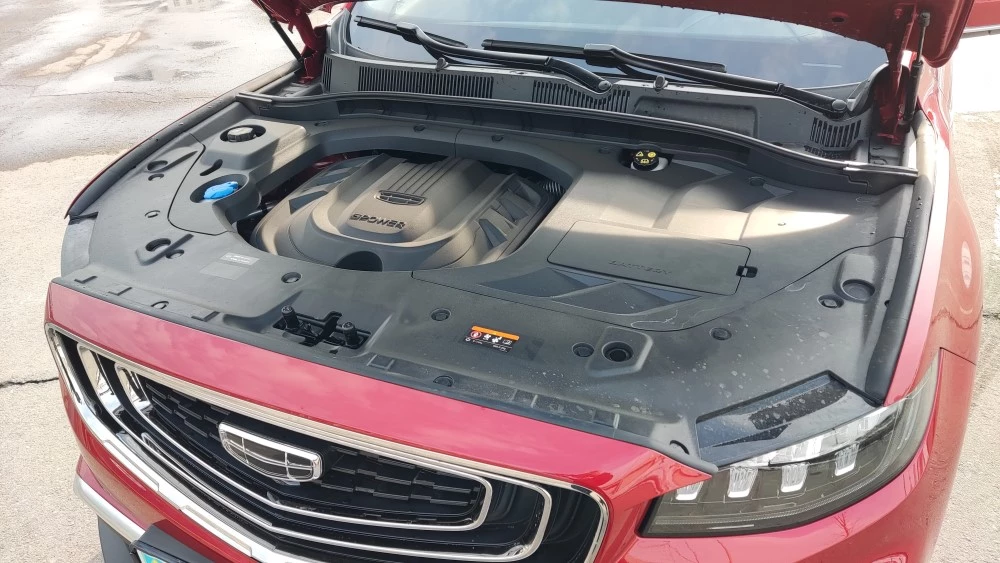 Geely Azkarra - 3-цилиндровый бензиновый турбомотор