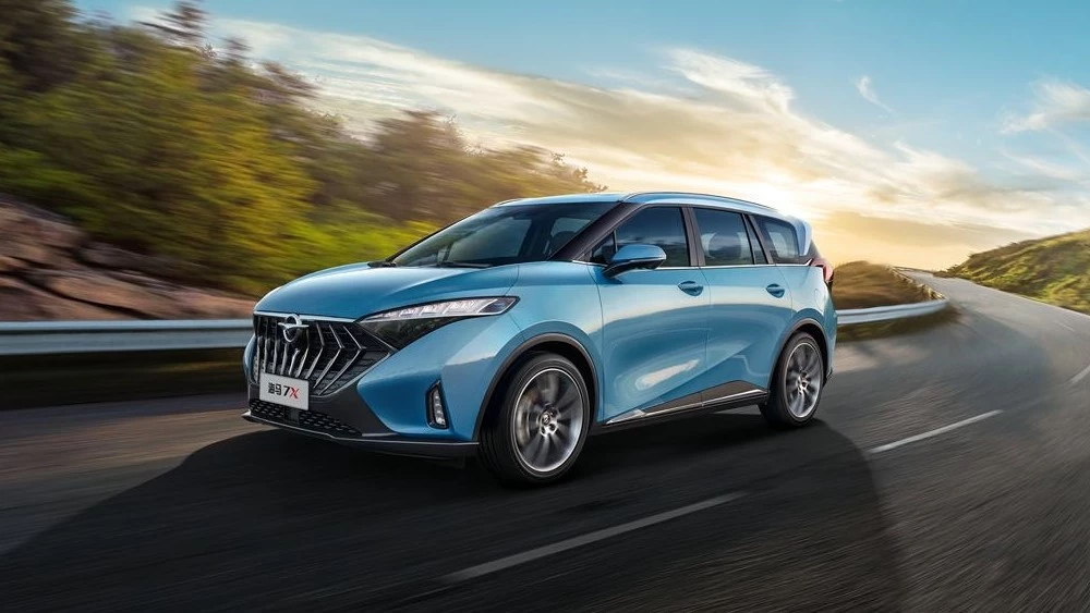 Haima 7x сбоку спереди