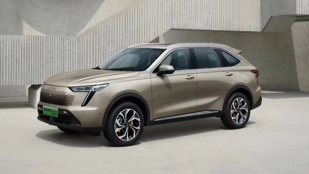 Haval Xiaolong Max спереди сбоку
