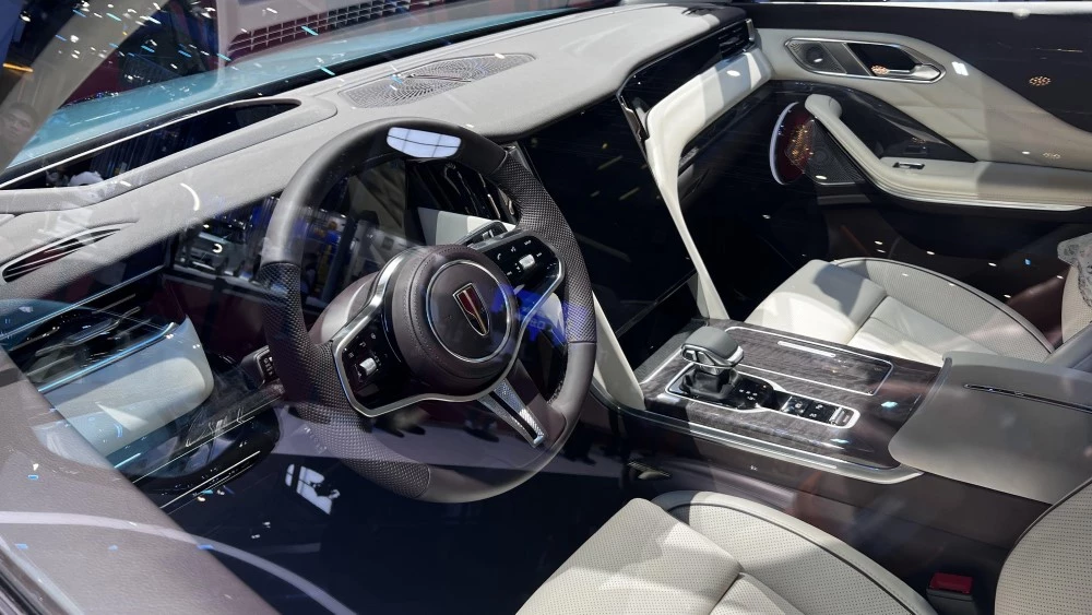 Hongqi HS7 салон интерьер