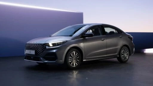 Omoda S5 в России сбоку спереди
