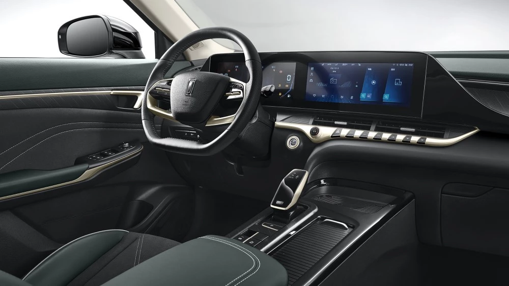 салон FAW Bestune T55 итерьер