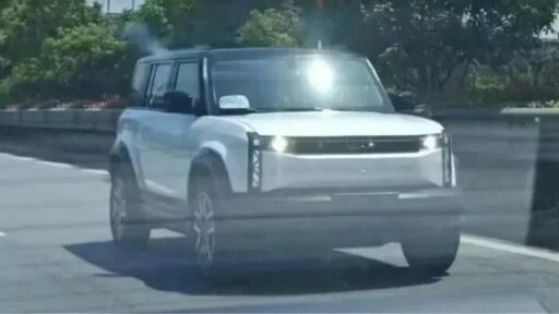 Chery iCar 03 спереди сбоку