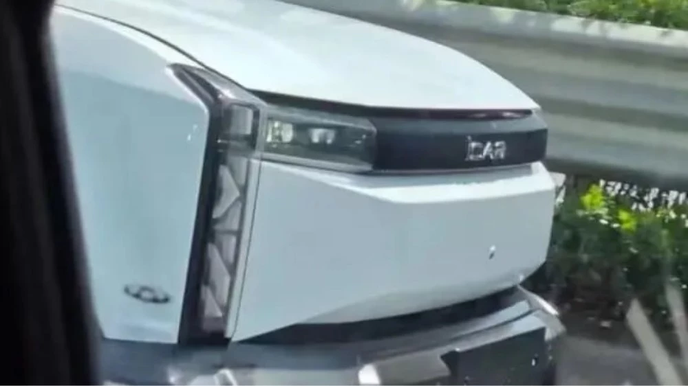 Chery iCar 03 спереди логотип