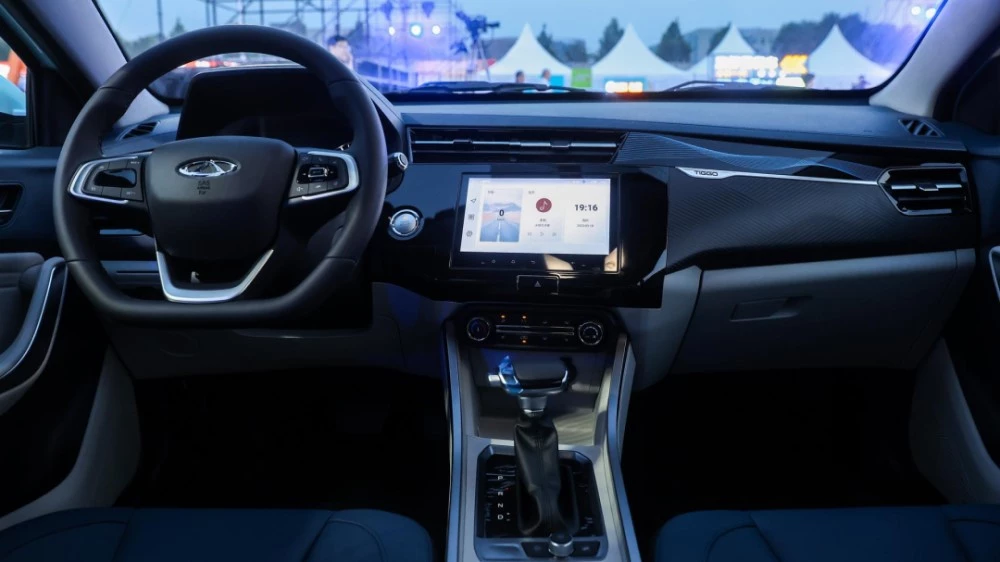 Chery Tiggo 3x нового поколения салон интерьер