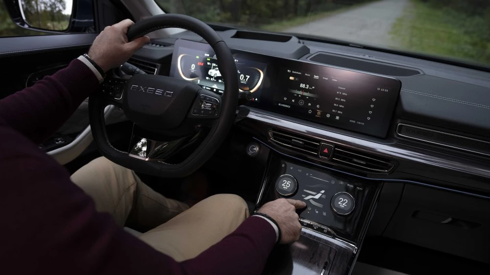 Exeed VX салон интерьер