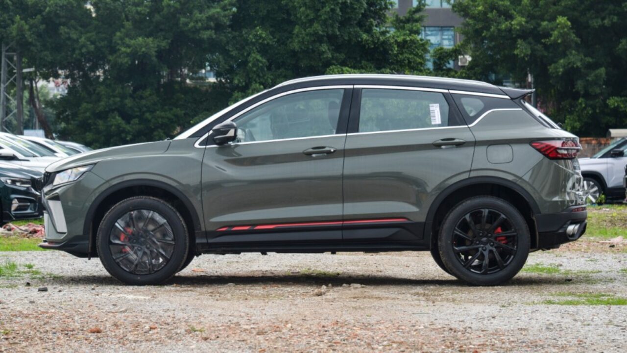 ����������� Geely Coolray 2023 ����� � ������ �� ����� ��� ���������� -  ��������� ����������