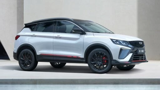 обновленный Geely Coolray 2023 сбоку цены