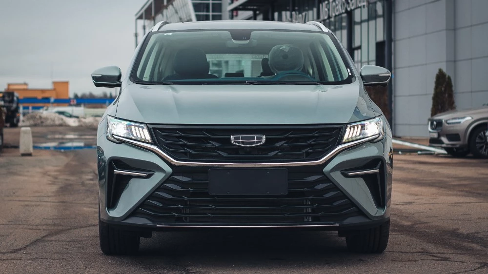 Geely Jiaji минивэн спереди