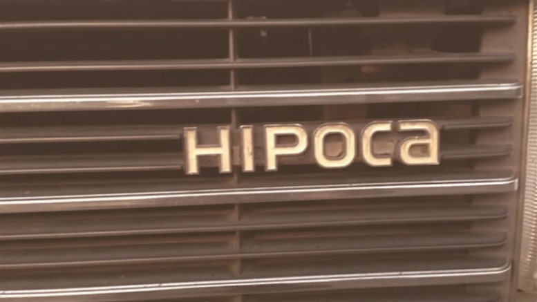 Логотип Hipoca на автомобилях Haima