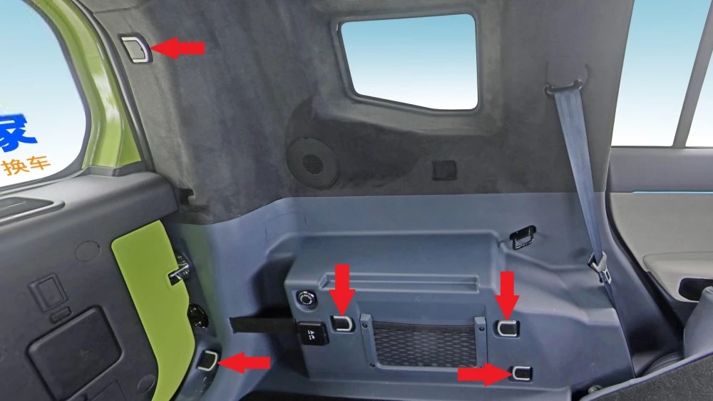 Внедорожник Jetour Traveller T-1 задняя дверь