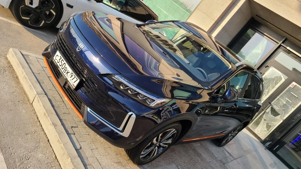 В России представили кроссовер Skywell HT-i. Первые впечатления от новинки гибридный кроссовер Skywell HT-i